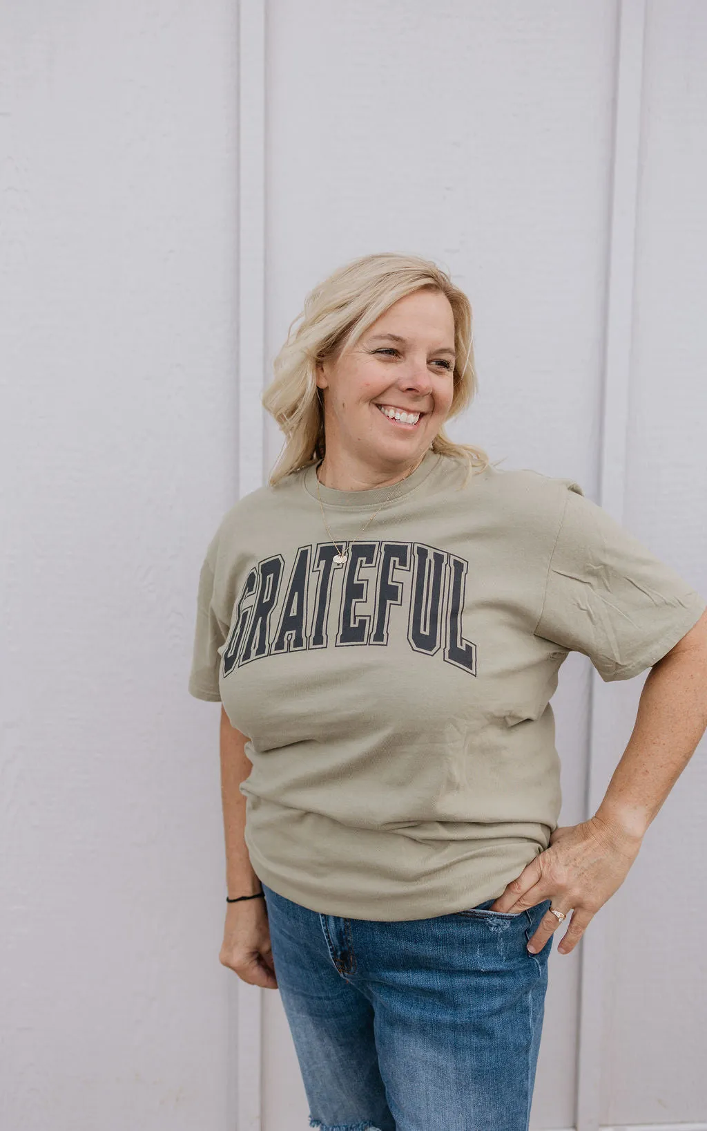 GRATEFUL GRAPHIC TEE