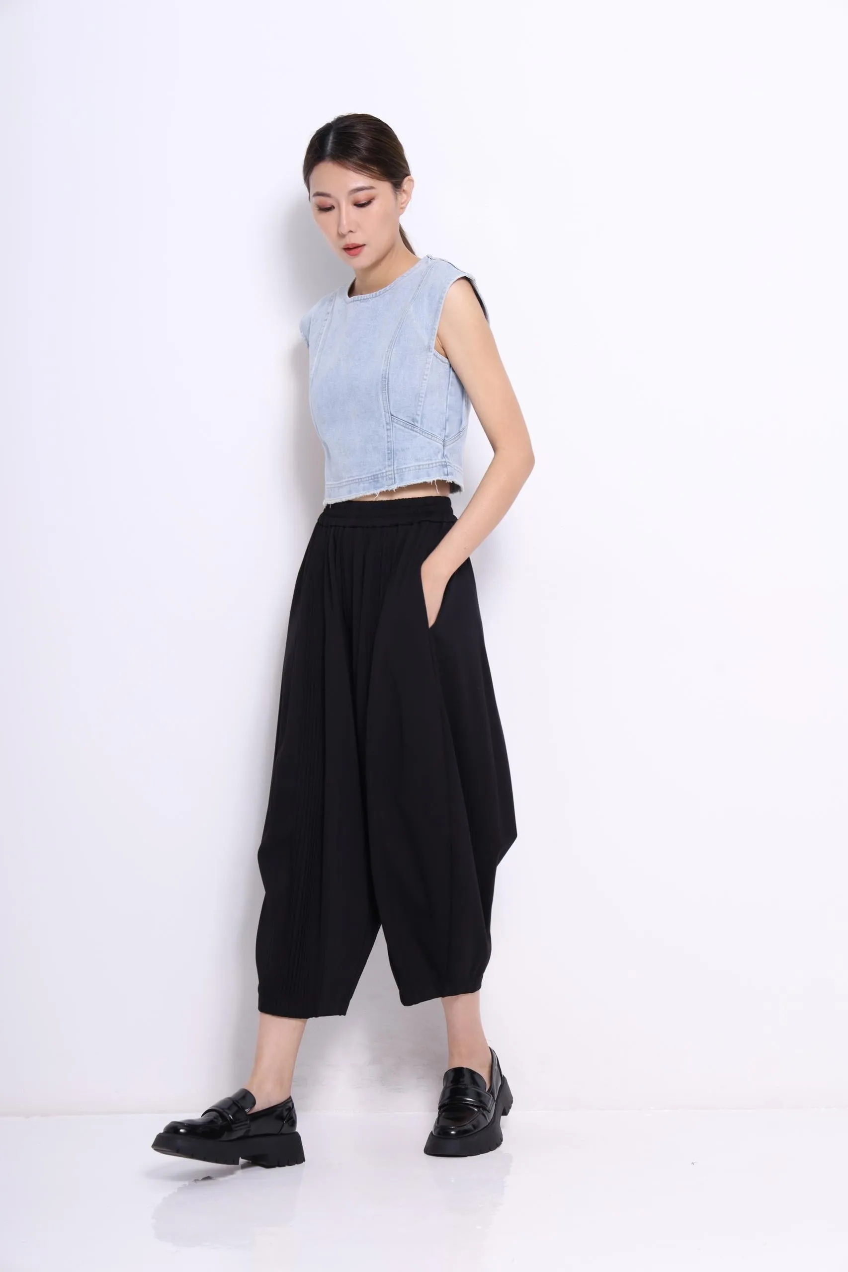 Hera Relaxed Pleated Pants