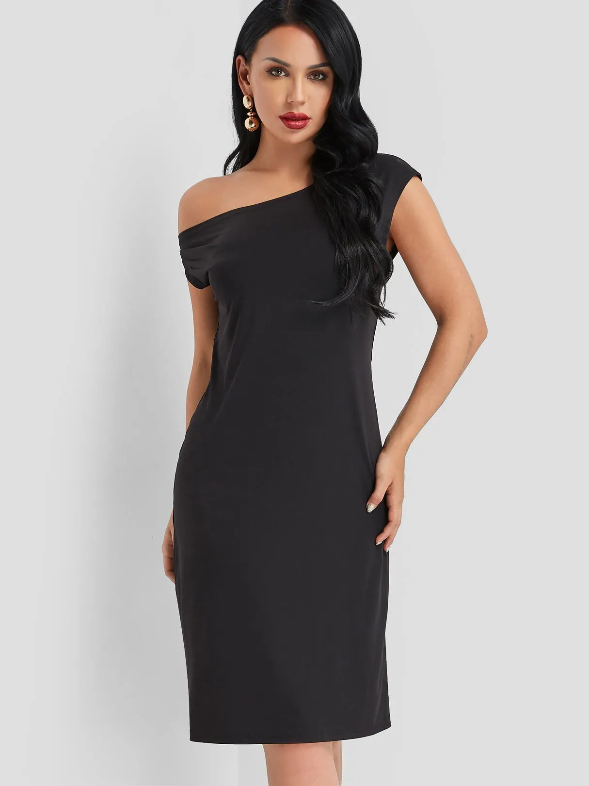 Wholesale Black One Shoulder Short Sleeve Plain Midi Dress